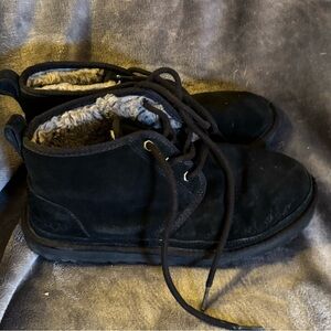 UGG Men's Black Suede Lace-Up Chukka Boots